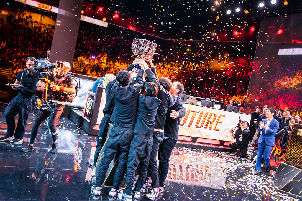 S15LOL全球总决赛分均伤害榜：Knight位列第一